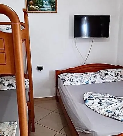 Edi * Vlorë